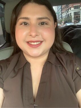 Meet your Posher, Mireya